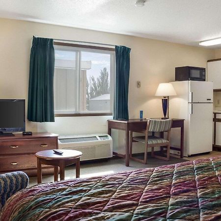 Rodeway Inn West Fargo Esterno foto