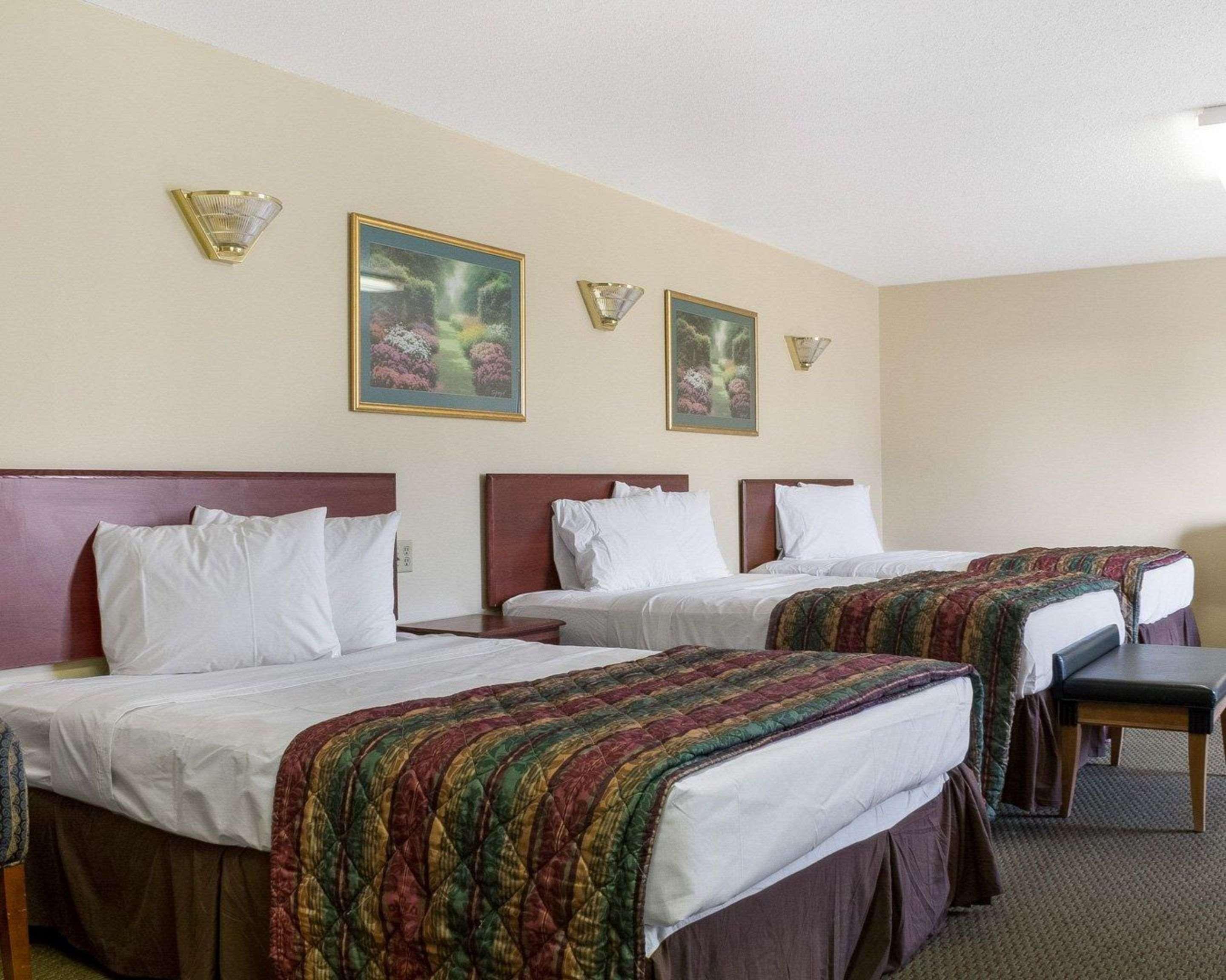Rodeway Inn West Fargo Esterno foto