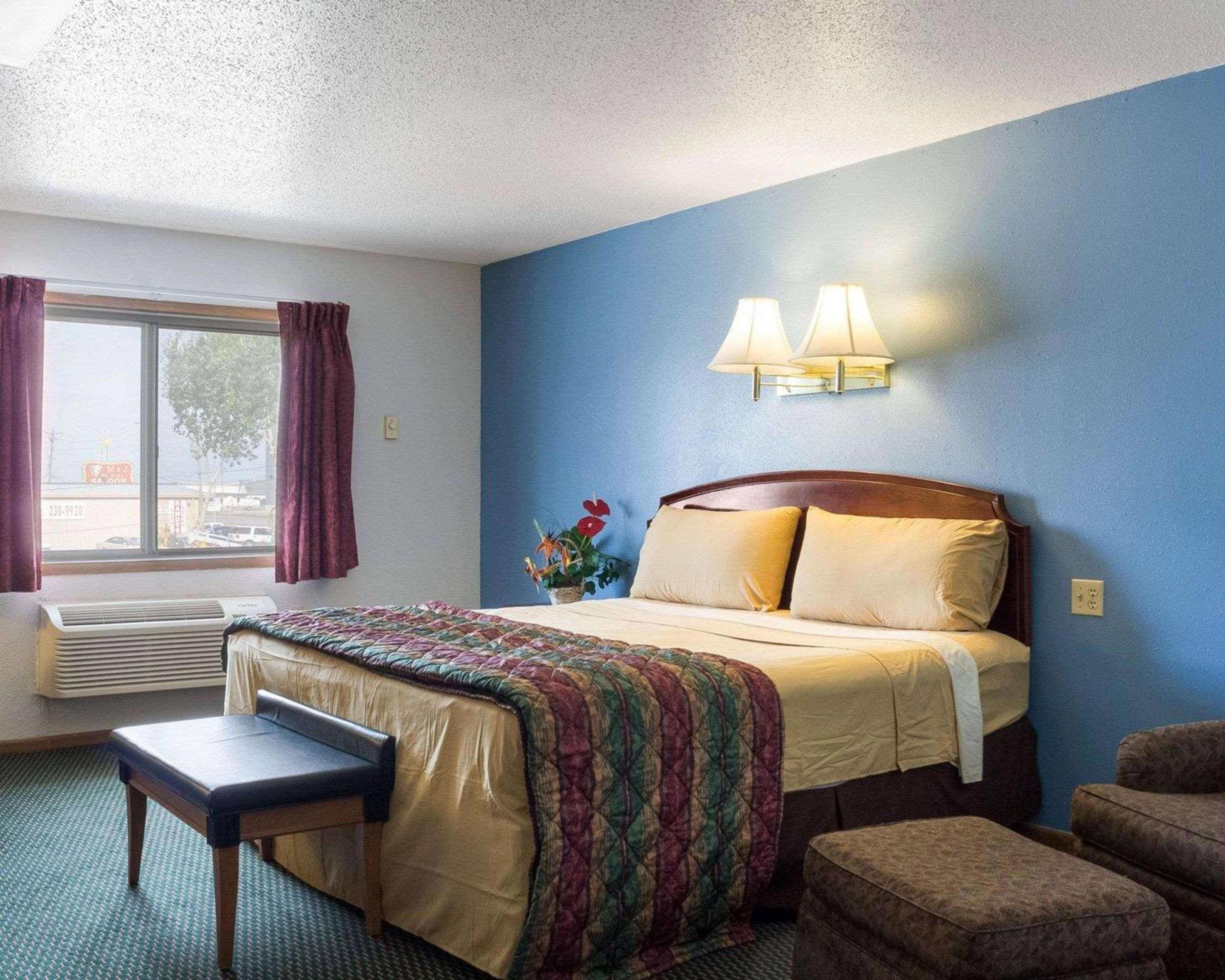 Rodeway Inn West Fargo Esterno foto