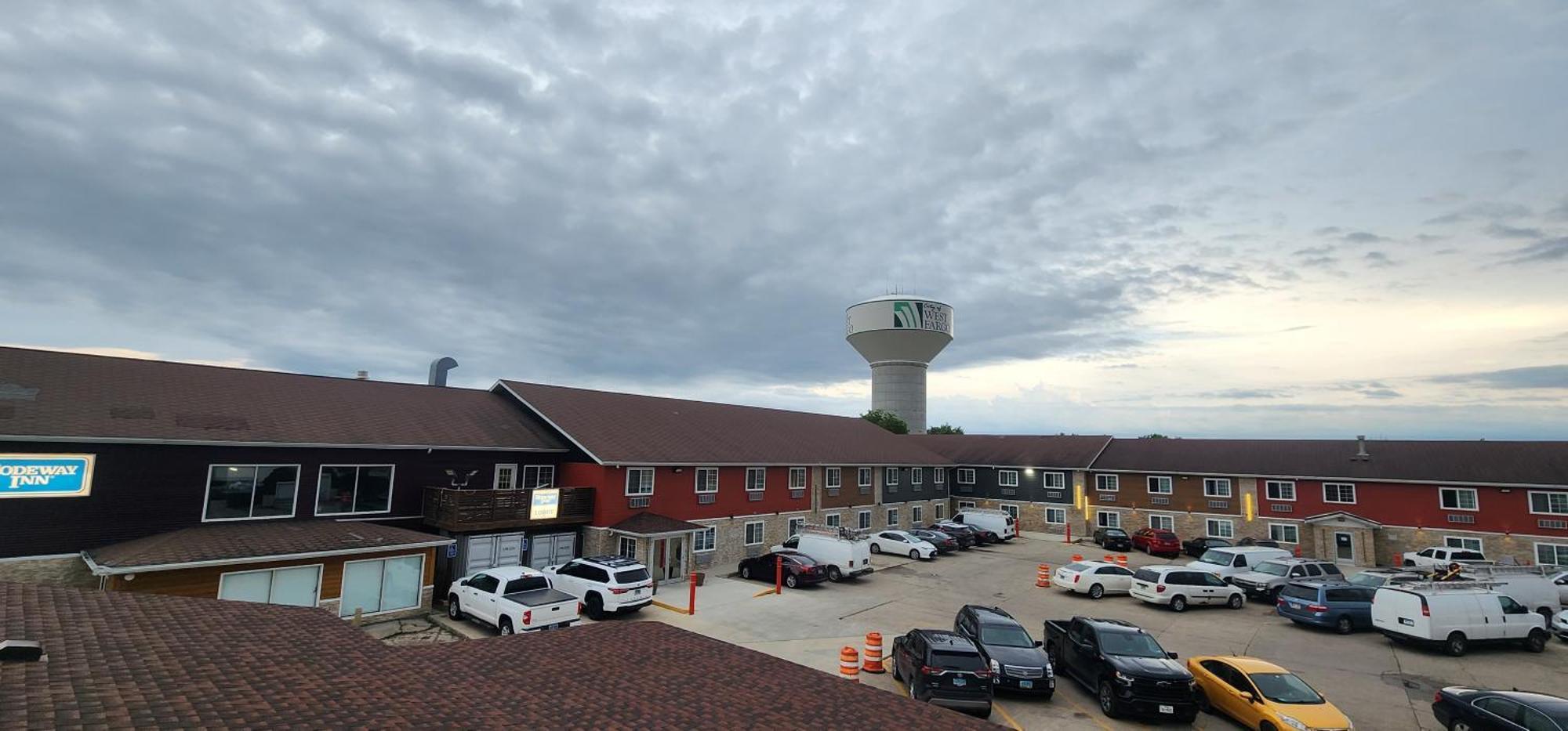 Rodeway Inn West Fargo Esterno foto