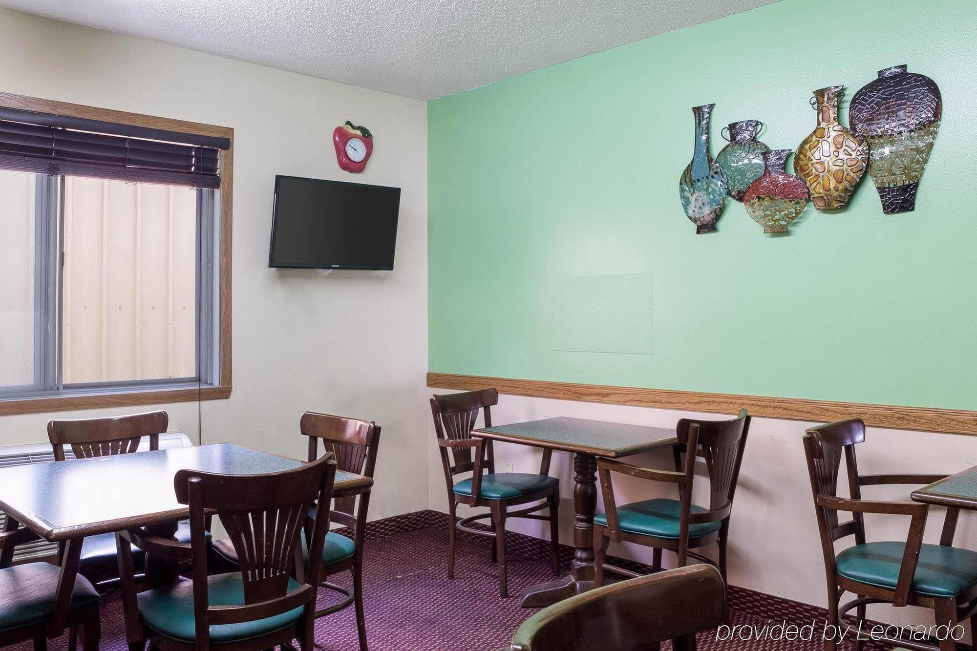 Rodeway Inn West Fargo Esterno foto