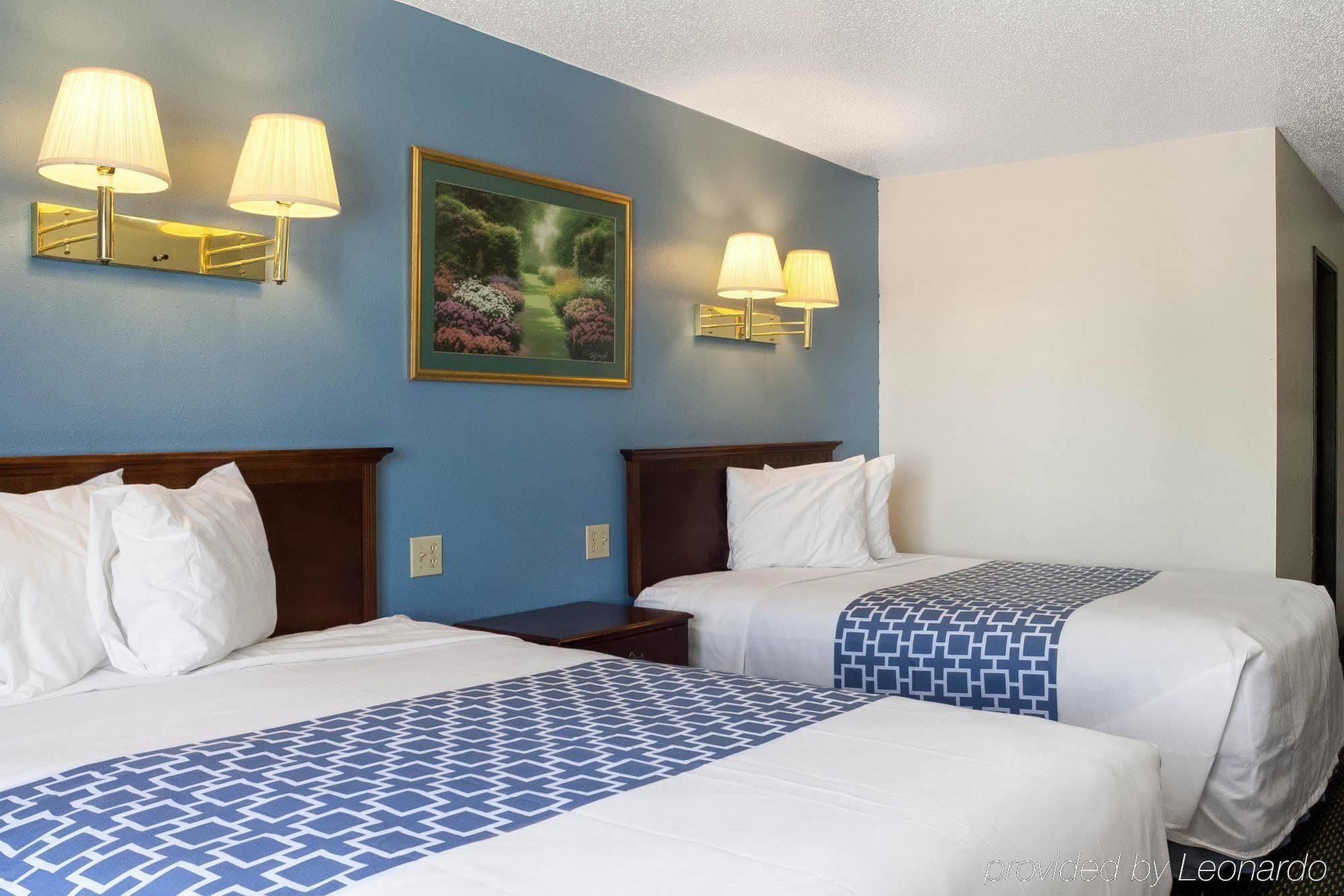 Rodeway Inn West Fargo Esterno foto