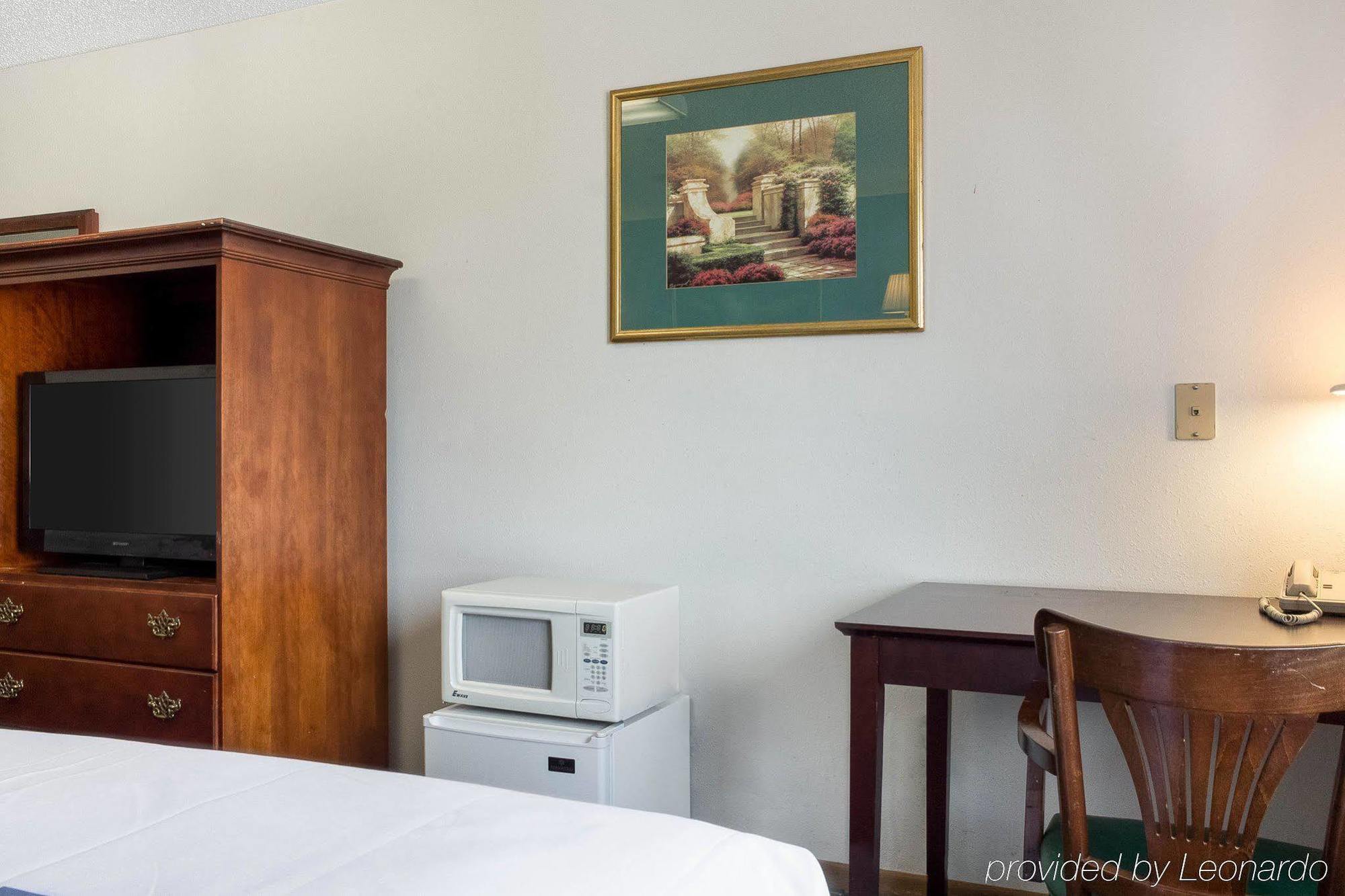 Rodeway Inn West Fargo Esterno foto