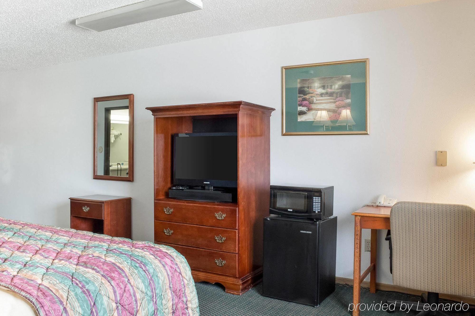 Rodeway Inn West Fargo Esterno foto