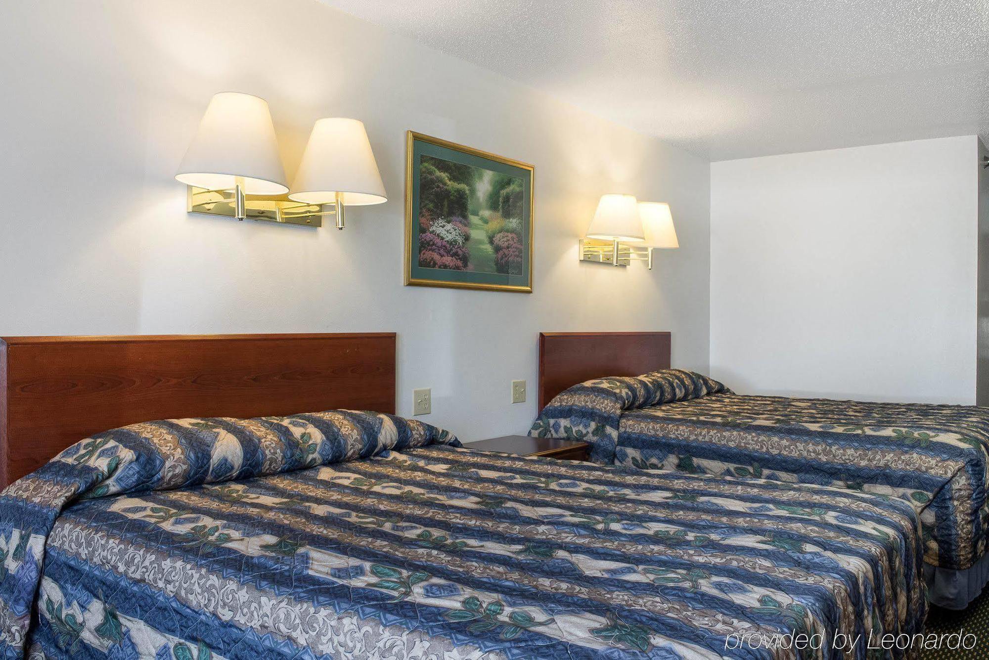 Rodeway Inn West Fargo Esterno foto