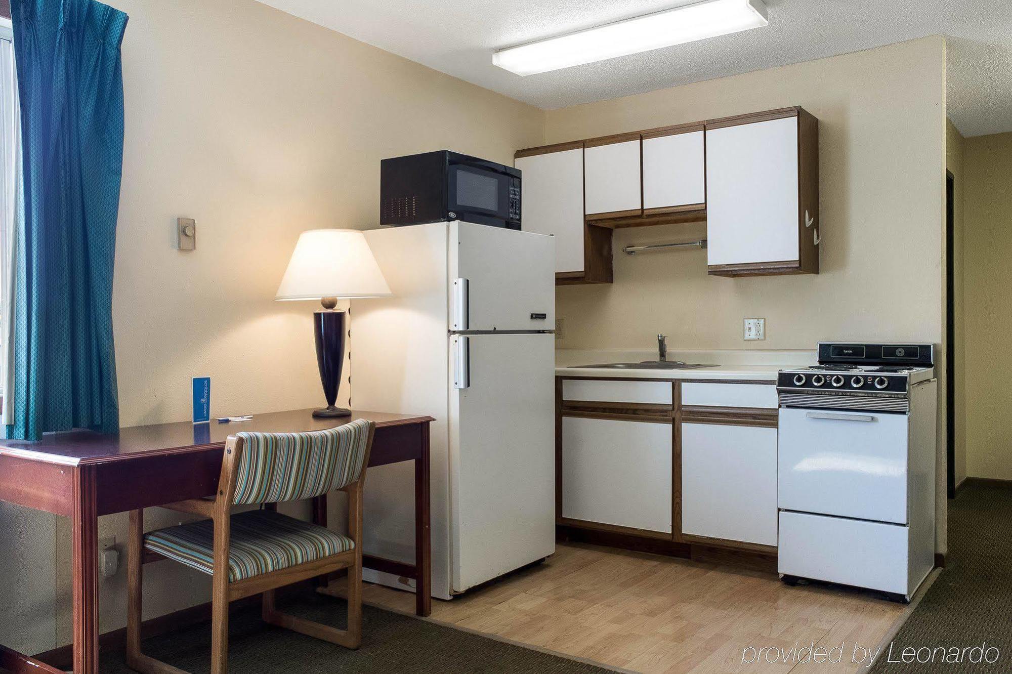 Rodeway Inn West Fargo Esterno foto
